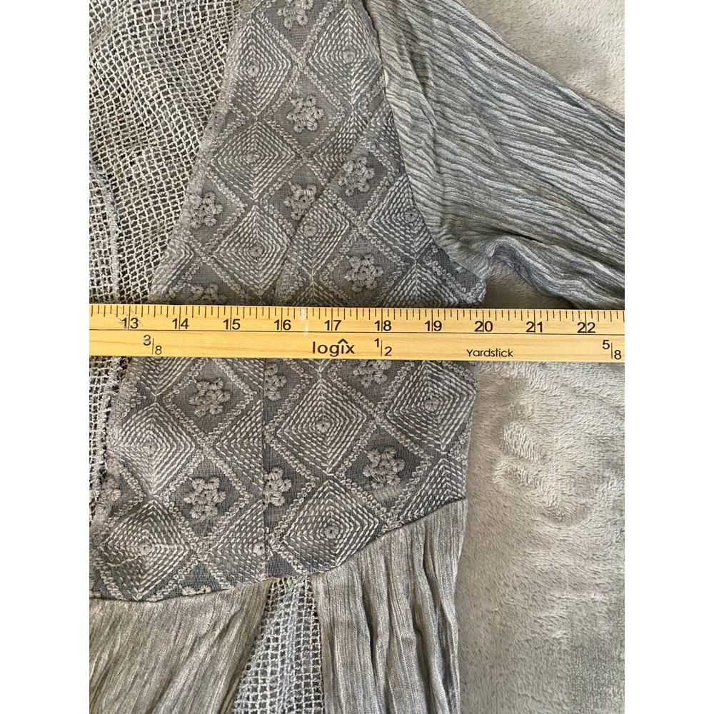 Pretty Angel Cardigan Sz M Gray Lace Crochet Crinkle Open Front Ethereal Fairy - Picture 11 of 13